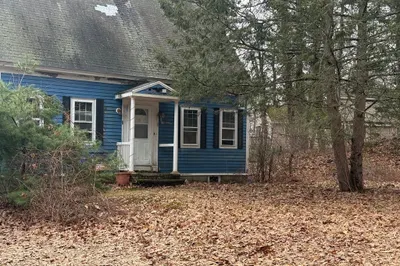 10 Sycamore Rd 1