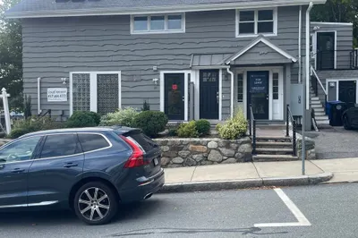 19 Alexander Ave 1