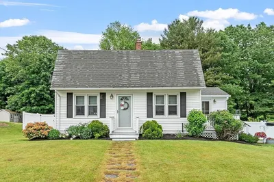 8 Waterman Road 1