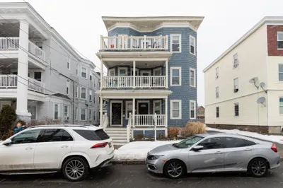 36 Trident Ave #B 1