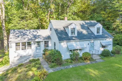120 Longview Street 1
