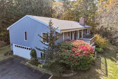 77 Burnham Dr