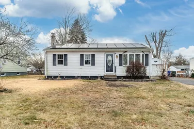 28 Birch Glen Rd
