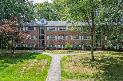 50 Farrwood Ave #7 1