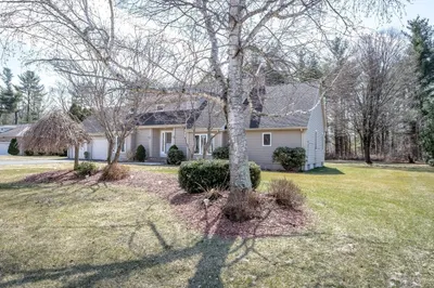 42 Mockingbird Ln