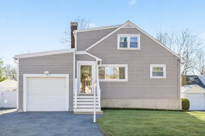 27 Garfield Ave 1