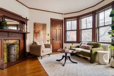 302 Brookline St 1
