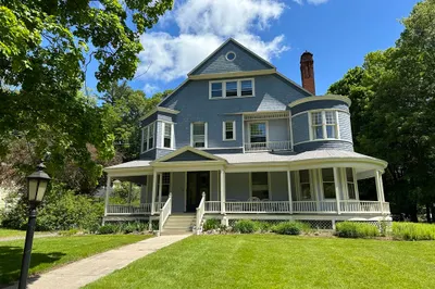 10 North Main St #2