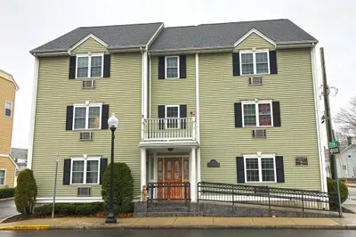 26 N. Main Street #5 1