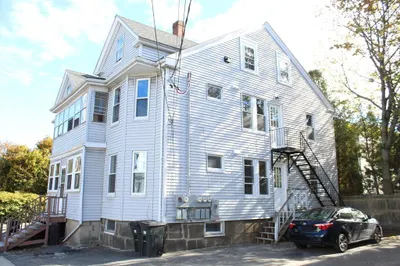 78 Endicott St #2R
