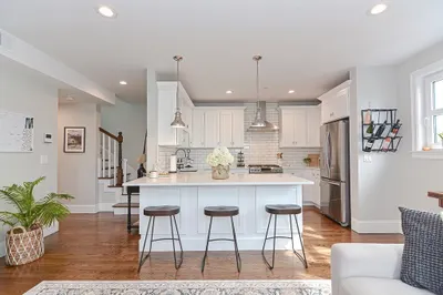 52 River St #7
