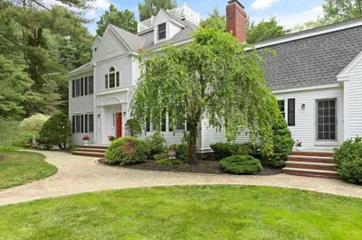 9 Mohawk Lane 1