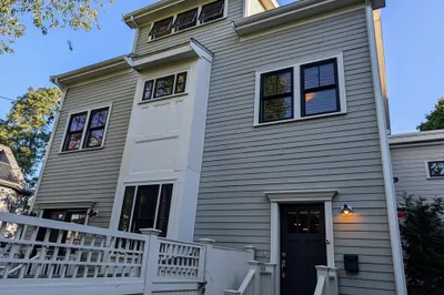 15 Florence St #15