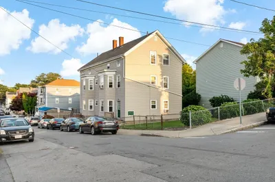 289-297 Tecumseh St