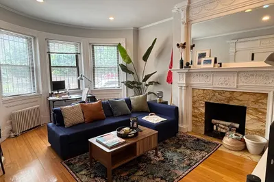 132 Saint Mary's St #1