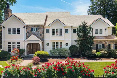 8 Valley Road 1