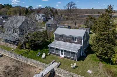 58 Riverfront East 1
