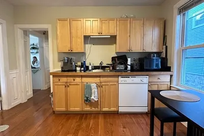 34 Justin Rd #1