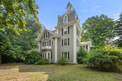 98 Kingsbury St 1