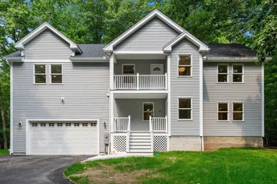 24 Lakeview Ave 1