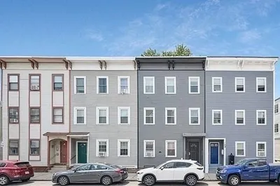 131 W 7th St #2