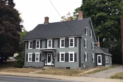 649 Main St 1