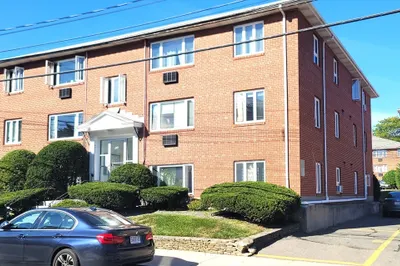 133 Warren Street #5