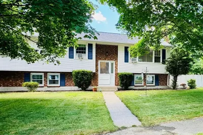 3 Bluegrass Ln 1