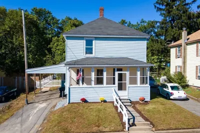 918 Main St