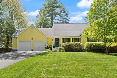 6 Jonathan Dr 1