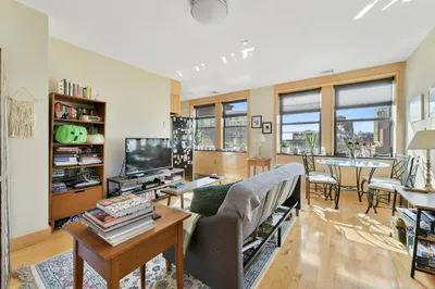 42 Beach Street #9c