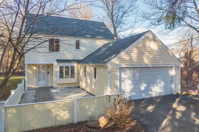 37 Abbott St