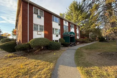 1 Colonial Dr #1A 1