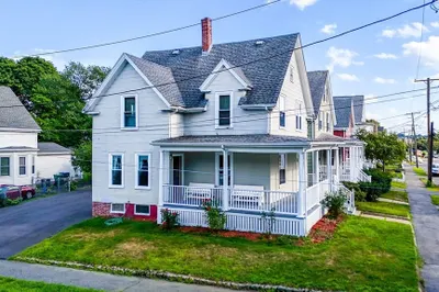77 Verona St 1