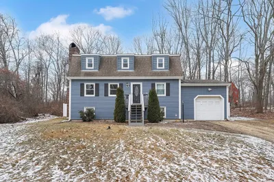 965 Cronin Rd