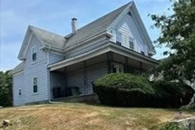 34 Penn St #2/F 1
