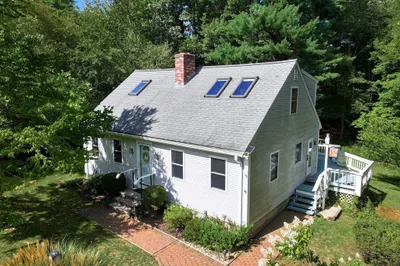 15 Leonard Ave
