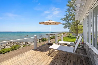 25 Bay Rd 1