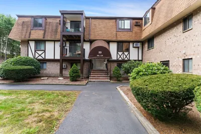 23 Erick Rd #19 1