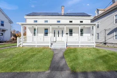 21 Richards Ave 1