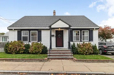 102 Milton St