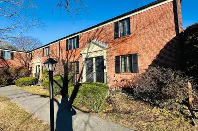 284 Lexington Street #284