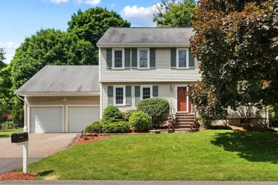 4 Bicentennial Dr