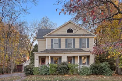 10 Alden St 1