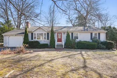 195 Susan Drive 1