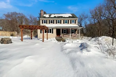 52 General Cobb St 1