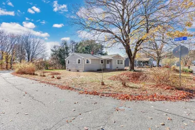 18 Steven Dr