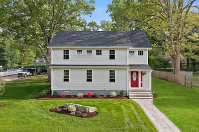 115 Great Republic Ave 1