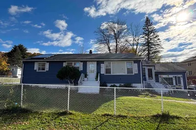 8 Taunton St