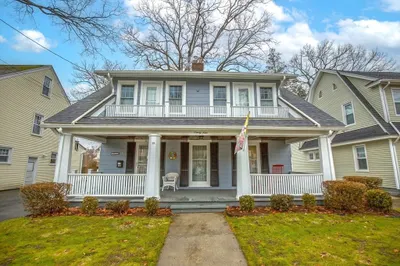 99 Birchwood Ave 1